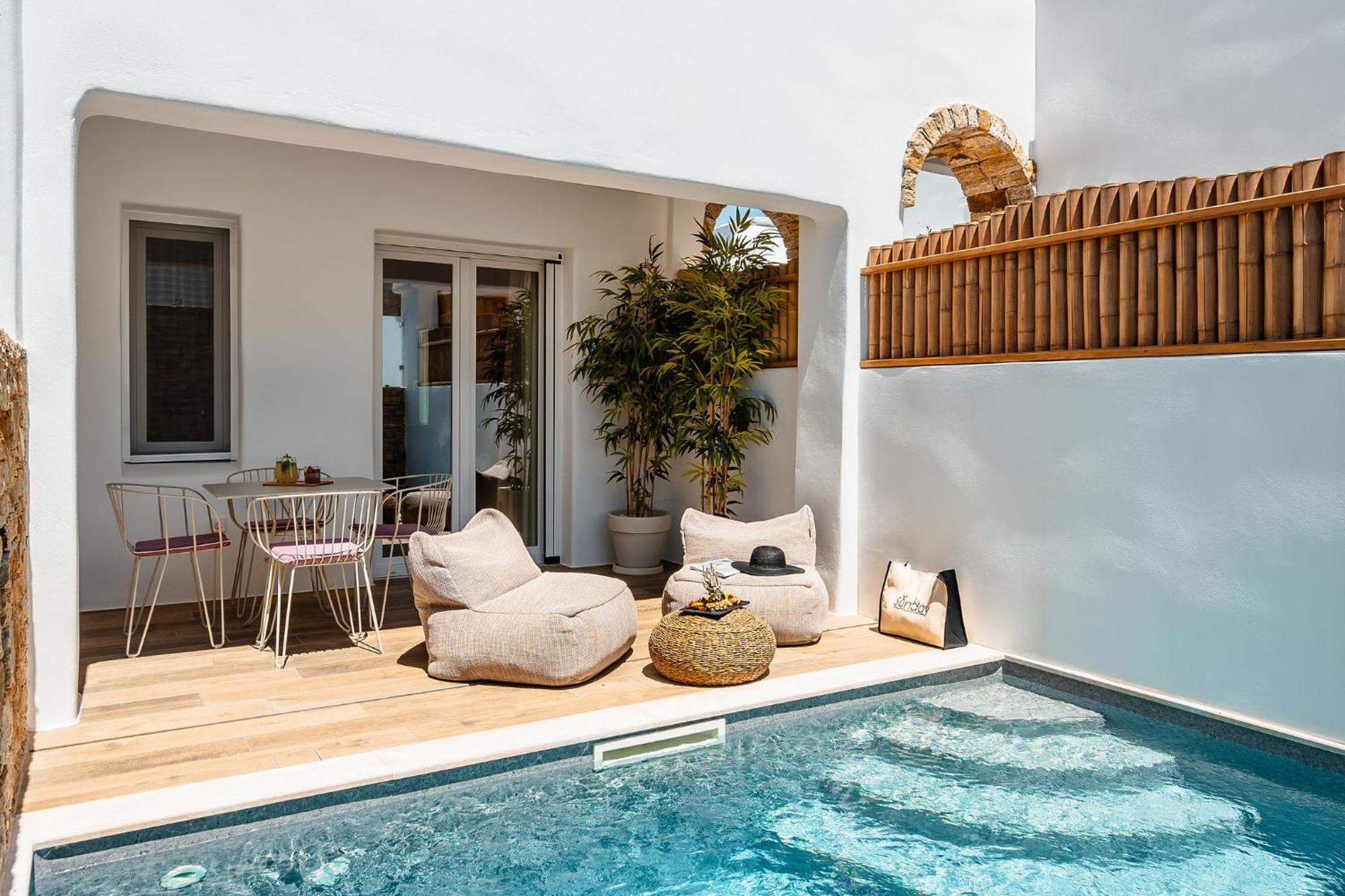 Sunday Luxury Suites Айя-Анна Экстерьер фото